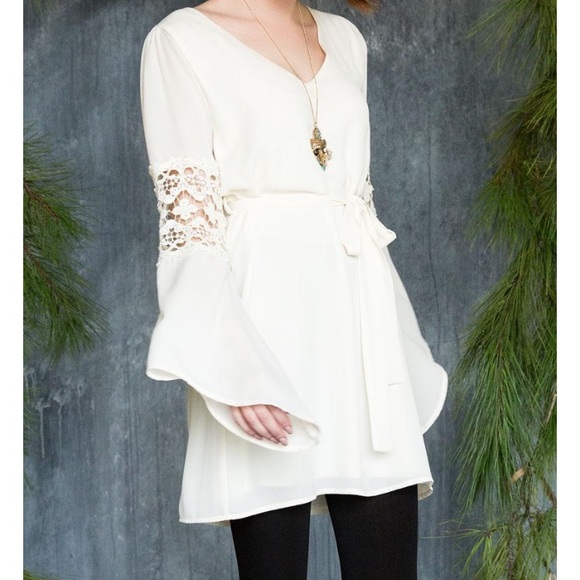 HP! 🎉Francesca's Everwood White Crochet Dress - Picture 3 of 7